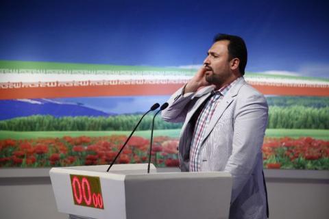 نماز جماعت در برنامه مناظره